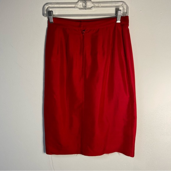 Vintage women’s skirt 100% silk Christmas red size 6 - Picture 4 of 9